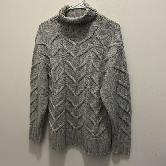 WILFRED | 100% Merino Wool Sweater - Picture 3 of 3